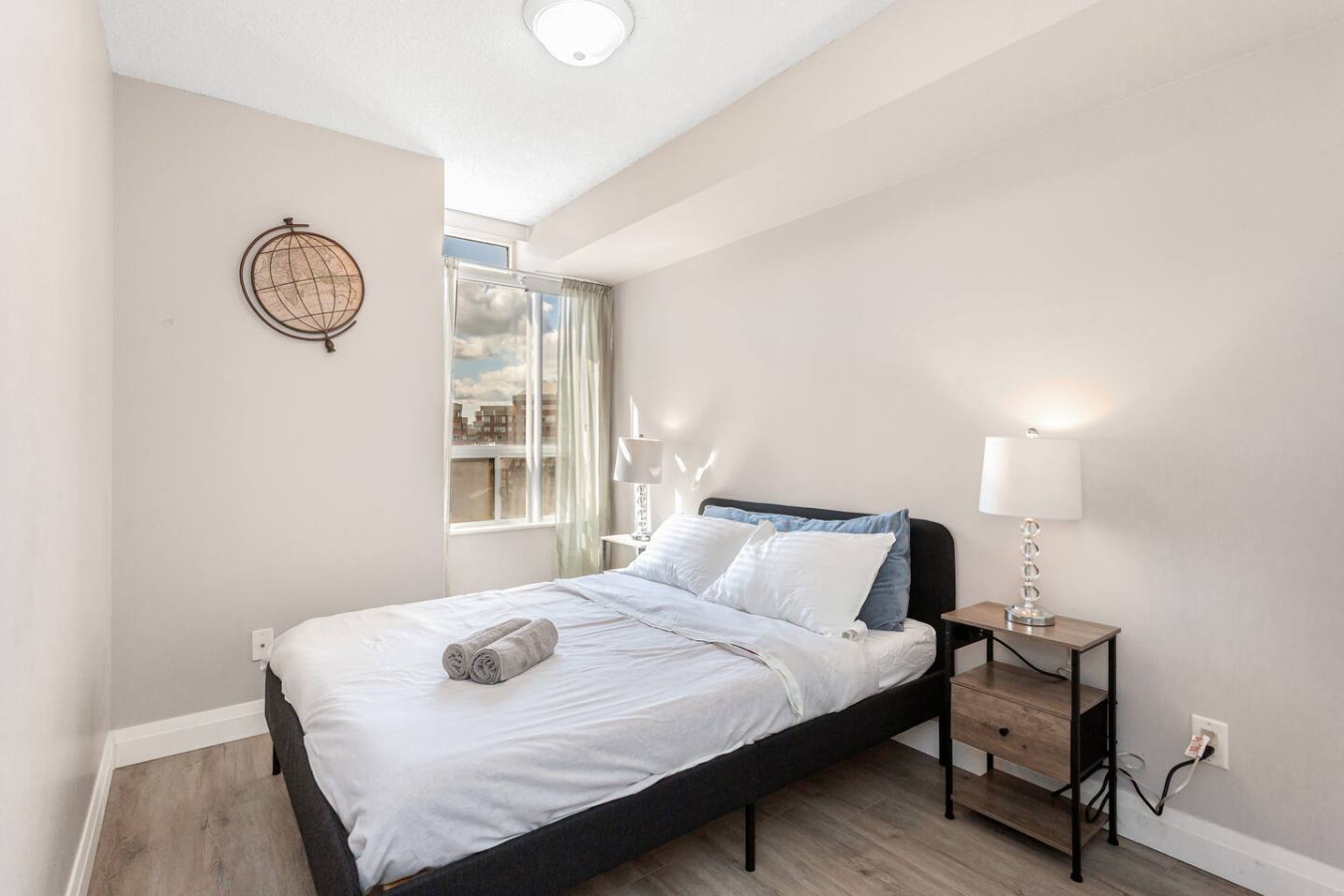 SkyView 2+1 Condo|Stunning Views|Steps to SQ1 Mall photo 18