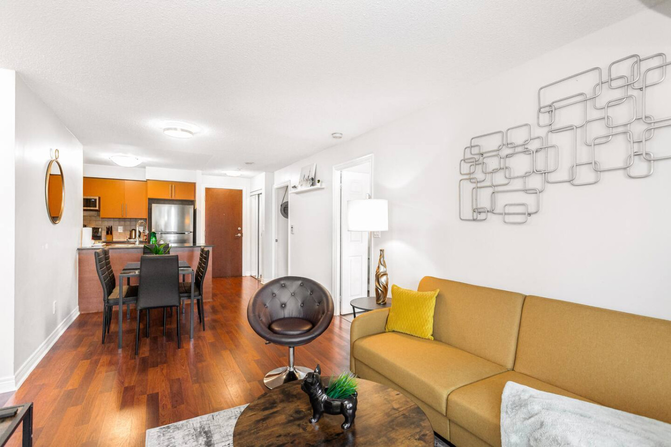 Skyline 3BR Condo | Steps to SQ 1 + Free Parking photo 44