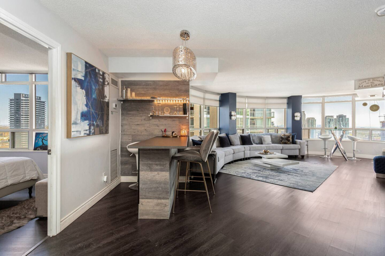Luxury 2BR+Den | Steps from SQ1 | Panoramic Views! photo 39