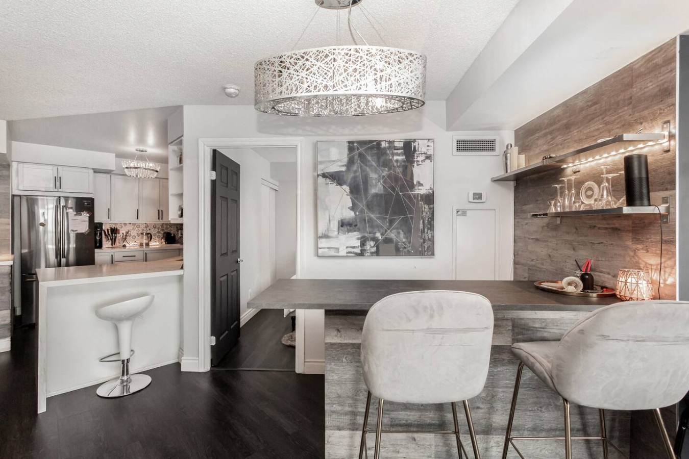 Luxury 2BR+Den | Steps from SQ1 | Panoramic Views! photo 9