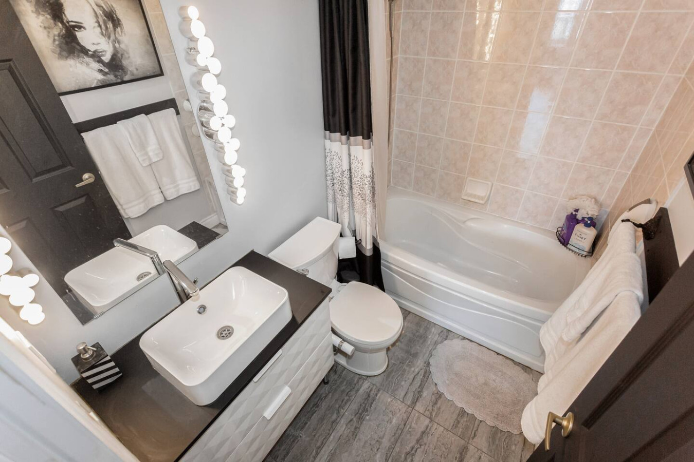 Luxury 2BR+Den | Steps from SQ1 | Panoramic Views! photo 51
