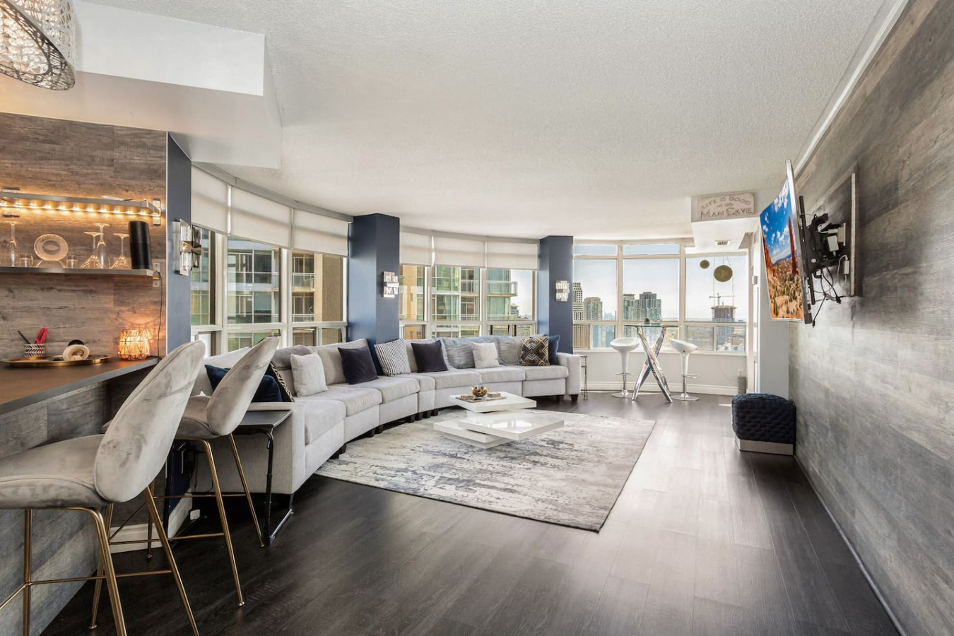 Luxury 2BR+Den | Steps from SQ1 | Panoramic Views! photo 40
