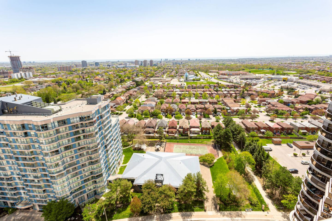 Luxury 2BR+Den | Steps from SQ1 | Panoramic Views! photo 29