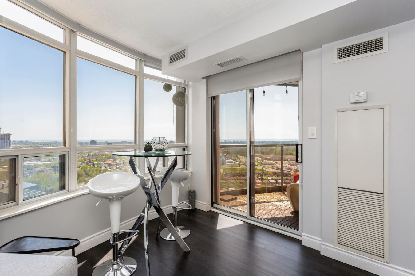 Luxury 2BR+Den | Steps from SQ1 | Panoramic Views! photo 45