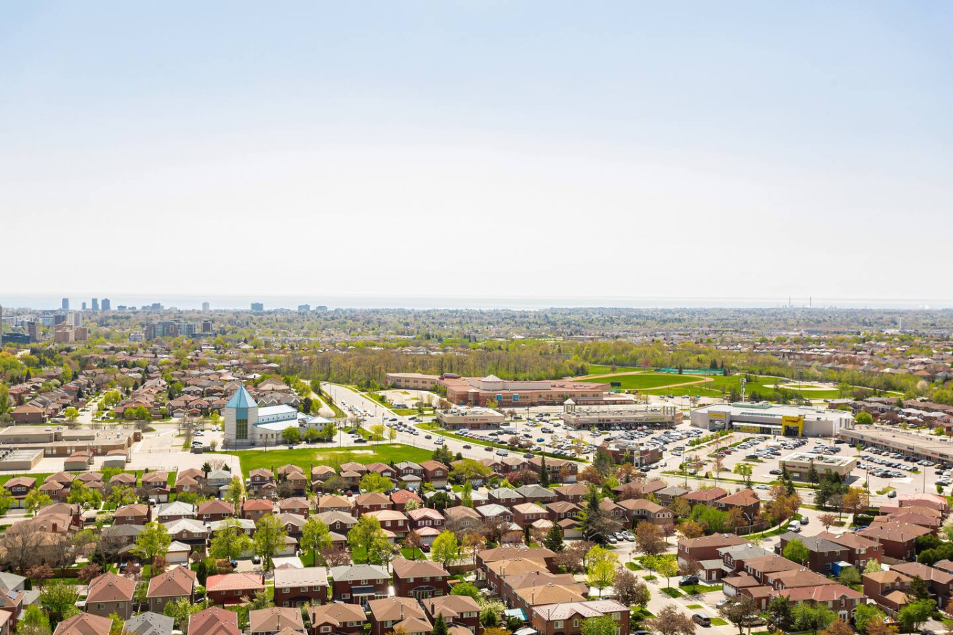 Luxury 2BR+Den | Steps from SQ1 | Panoramic Views! photo 32