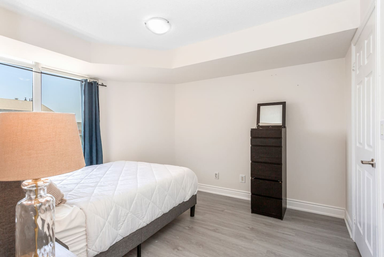 Stylish 2BR Retreat Steps to SQ1 | Prime Location photo 14