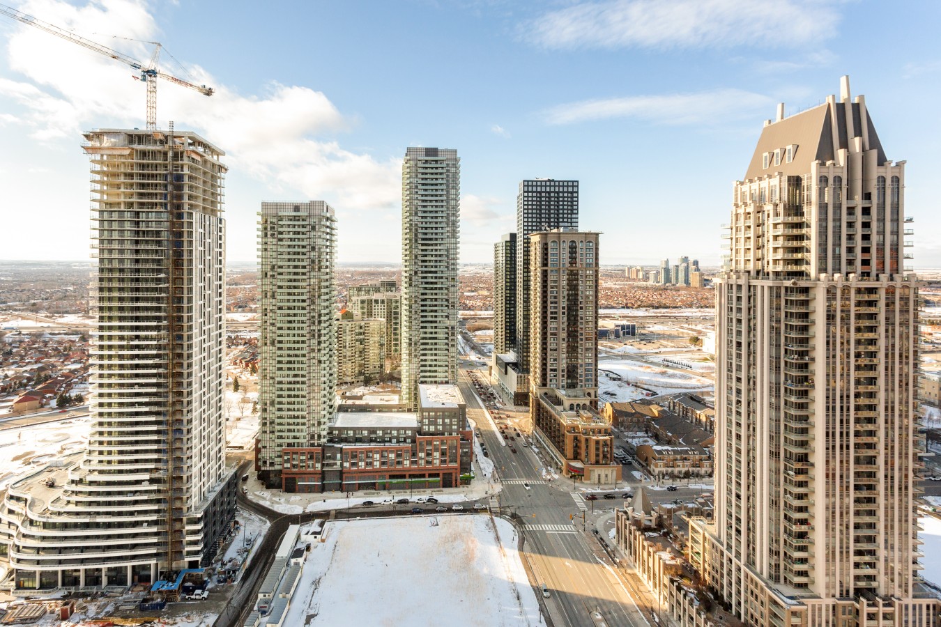Sky-High 2BR/2BA Condo | Best City Views+Parking — furnished suite photo 52 in Mississauga