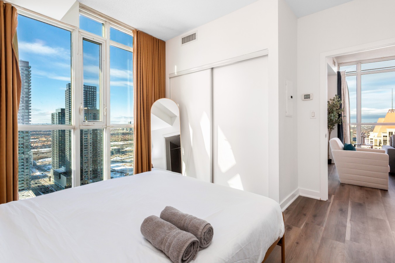 Sky-High 2BR/2BA Condo | Best City Views+Parking — furnished suite photo 11 in Mississauga