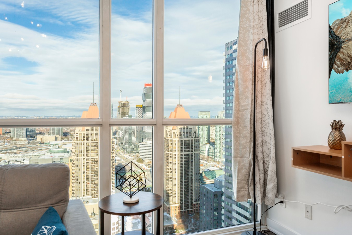 Sky-High 2BR/2BA Condo | Best City Views+Parking — furnished suite photo 47 in Mississauga