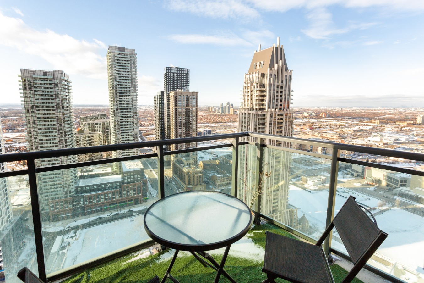 Sky-High 2BR/2BA Condo | Best City Views+Parking — furnished suite photo 40 in Mississauga
