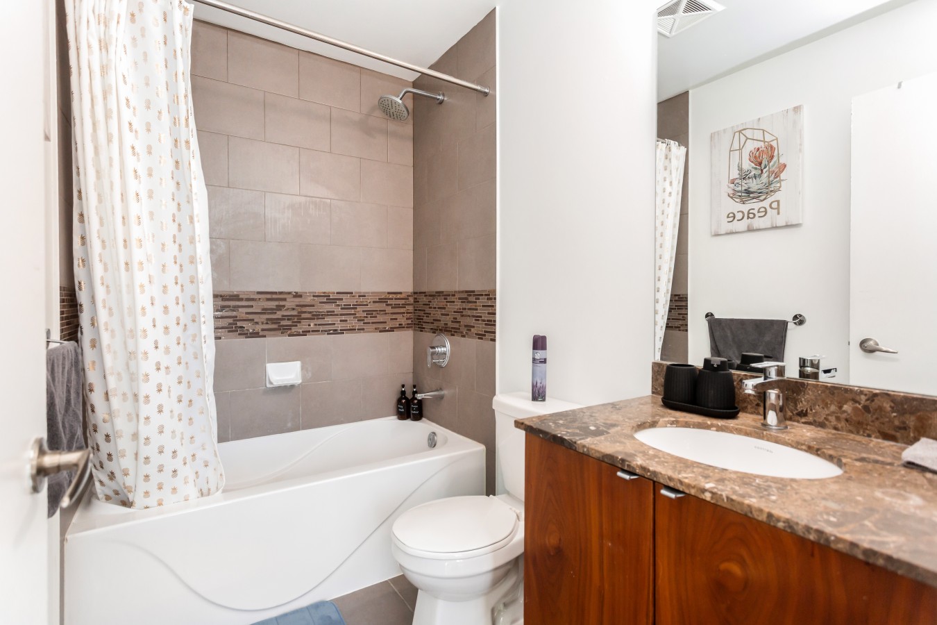 Sky-High 2BR/2BA Condo | Best City Views+Parking — furnished suite photo 9 in Mississauga
