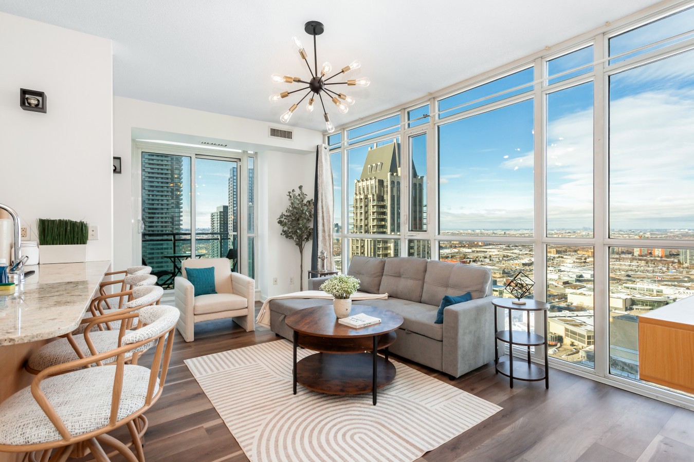 Sky-High 2BR/2BA Condo | Best City Views+Parking — furnished suite photo 36 in Mississauga