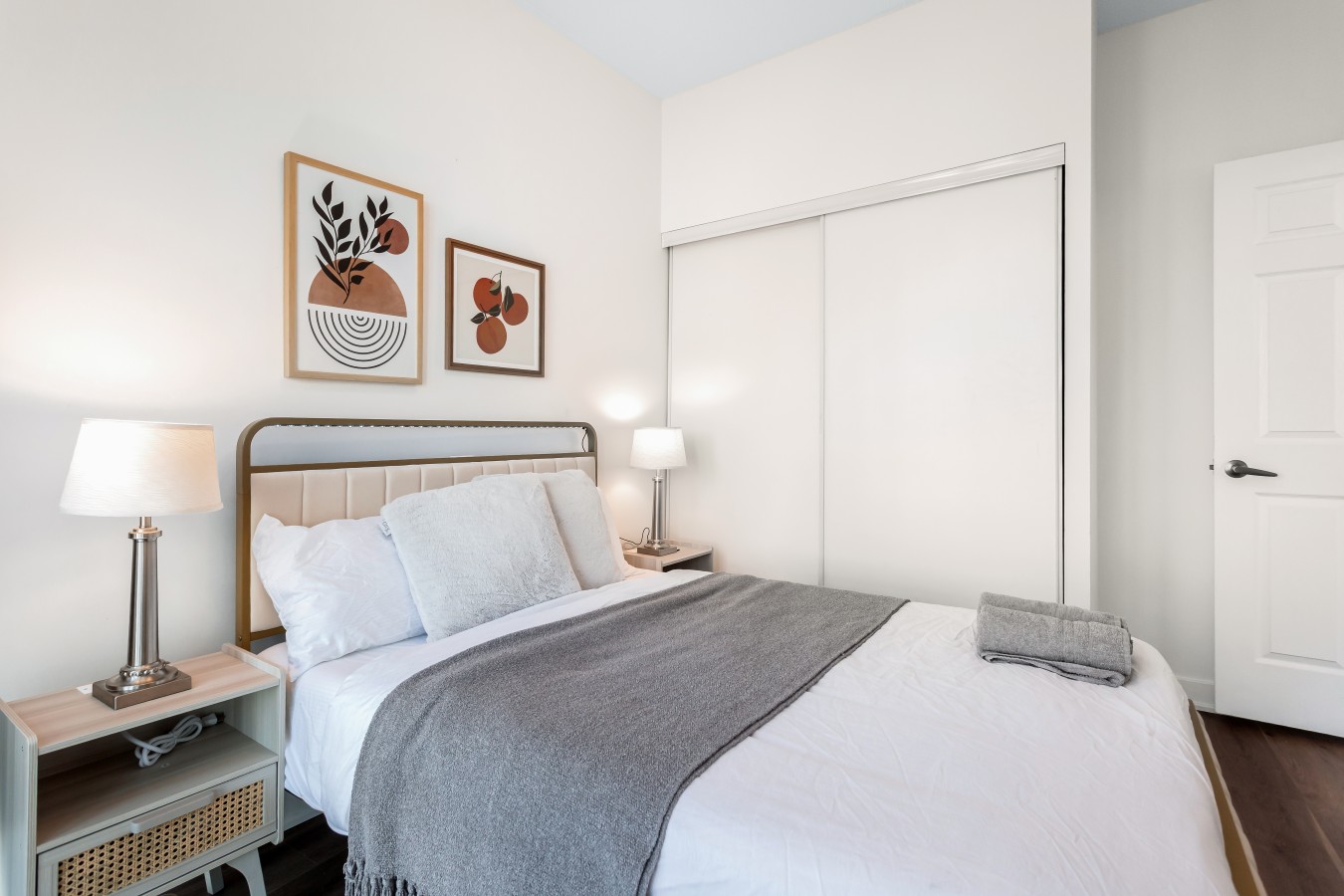 Sky-High 2BR/2BA Condo | Best City Views+Parking — furnished suite photo 51 in Mississauga