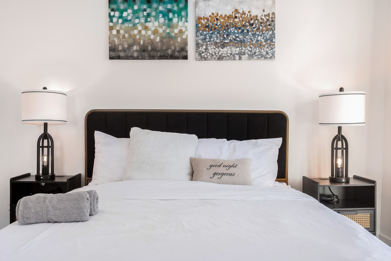 Sky-High 2BR/2BA Condo | Best City Views+Parking — furnished suite photo 29 in Mississauga