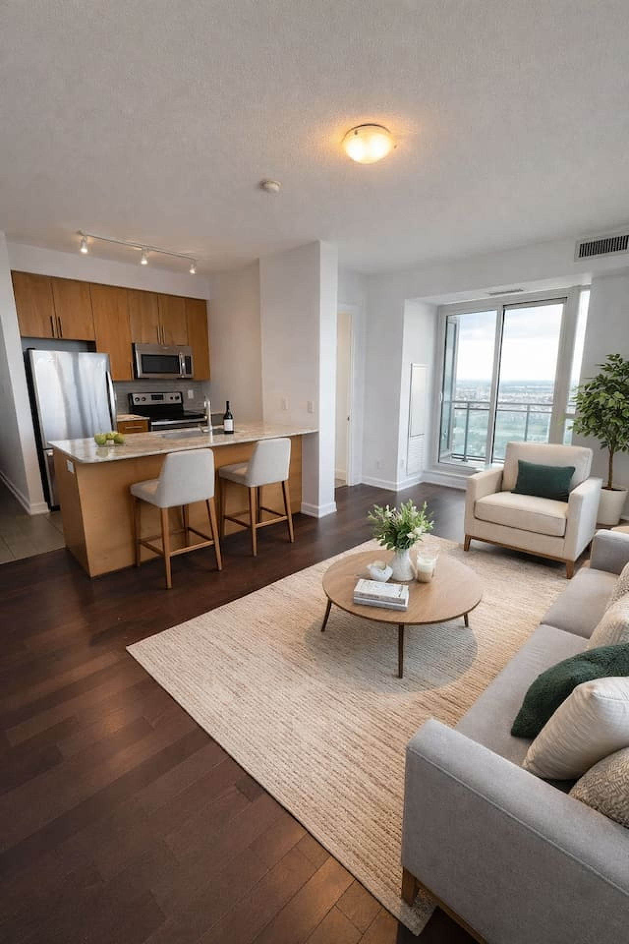 Sky-High 2BR/2BA Condo | Best City Views+Parking photo 2