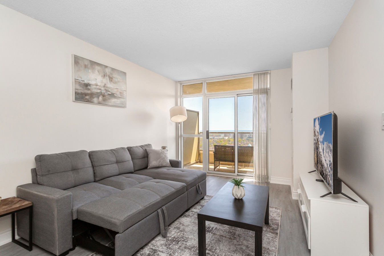 Sleek 2BR Stay Near Square One & Downtown — furnished suite photo 18 in Mississauga