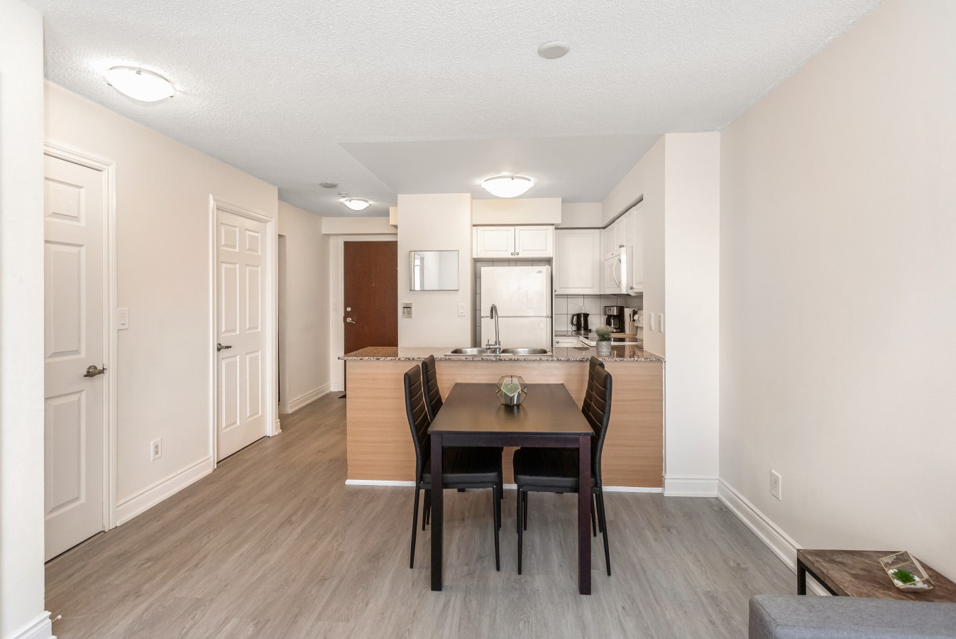 Sleek 2BR Stay Near Square One & Downtown — furnished suite photo 16 in Mississauga