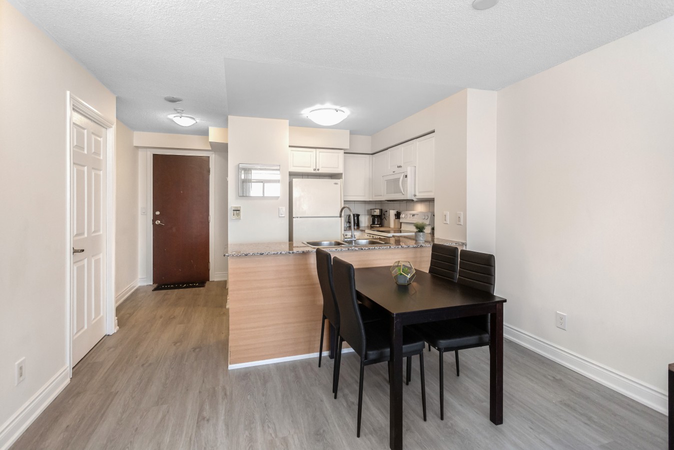 Sleek 2BR Stay Near Square One & Downtown — furnished suite photo 12 in Mississauga