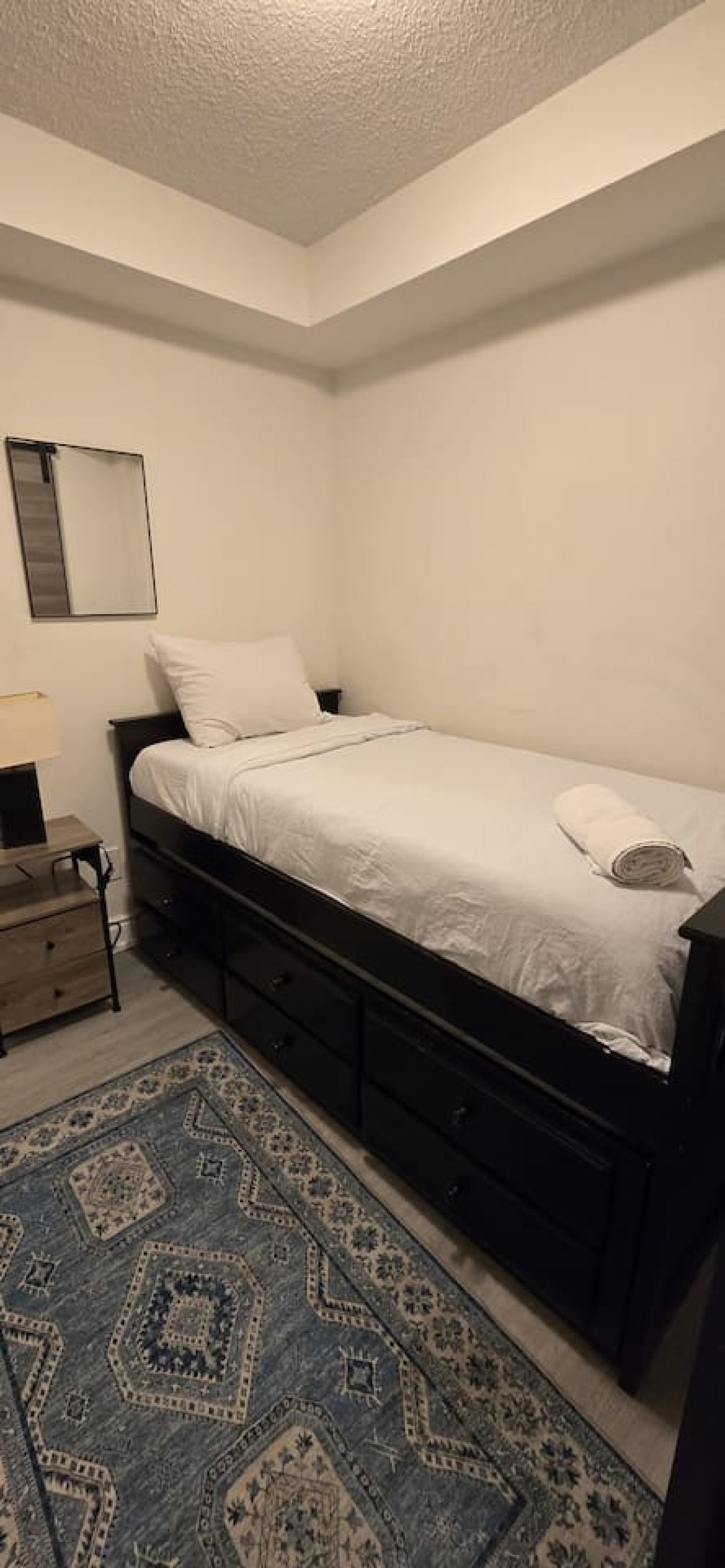 Sleek 2BR Stay Near Square One & Downtown photo 17