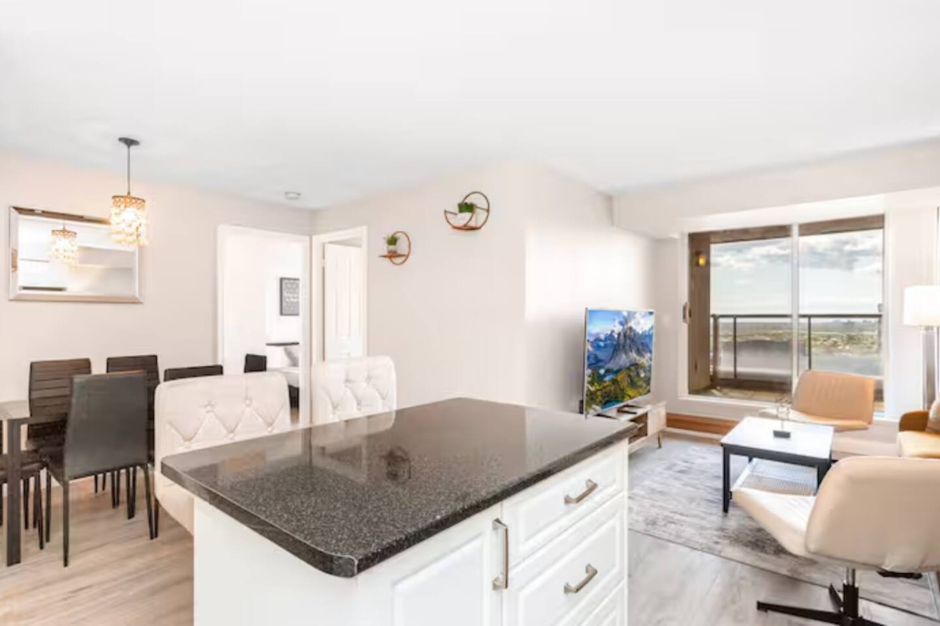 Stylish 2+1 Condo | Views Near SQ1 Mall photo 15