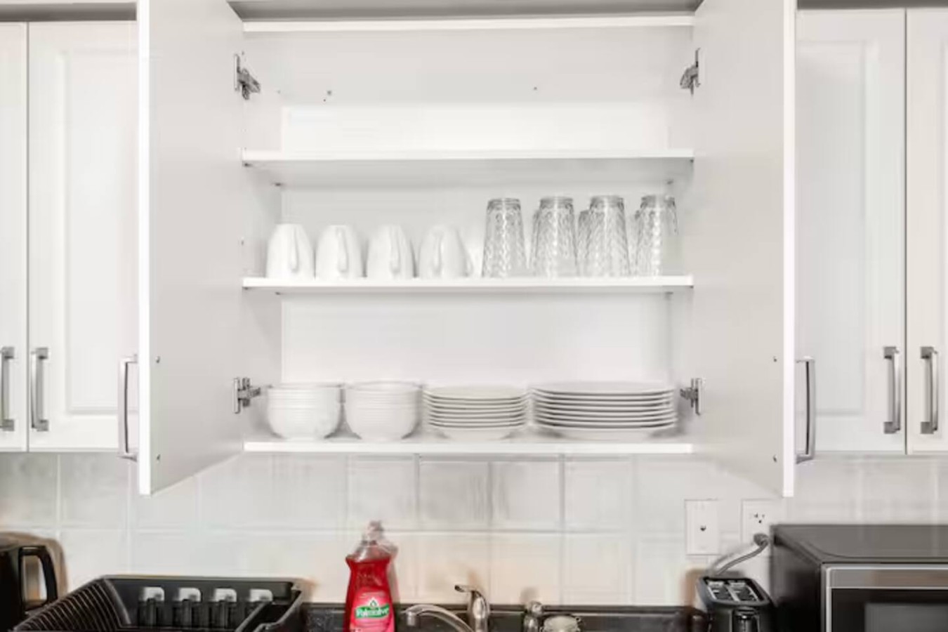 Stylish 2+1 Condo | Views Near SQ1 Mall photo 28
