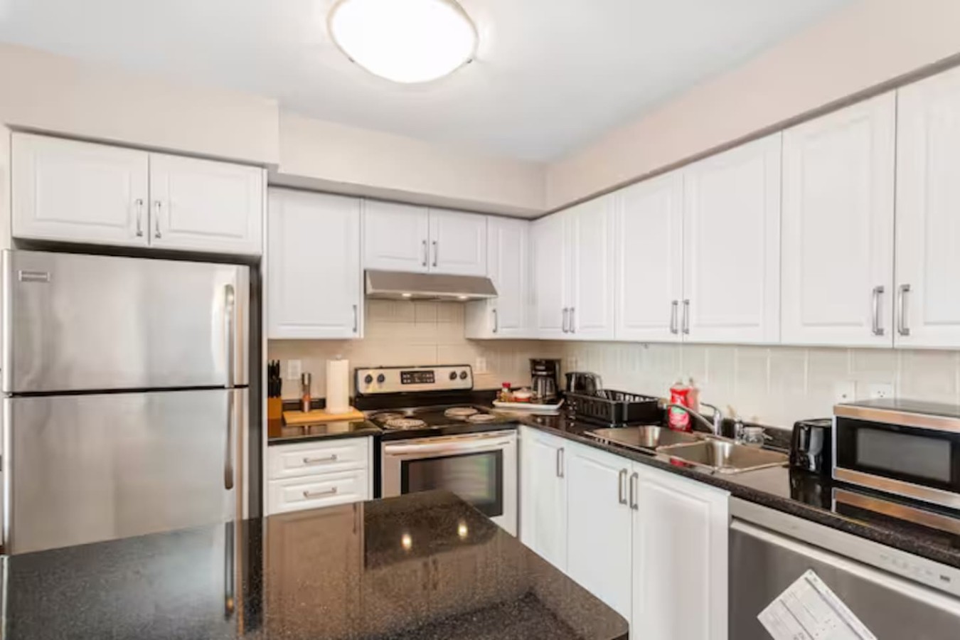 Stylish 2+1 Condo | Views Near SQ1 Mall photo 19