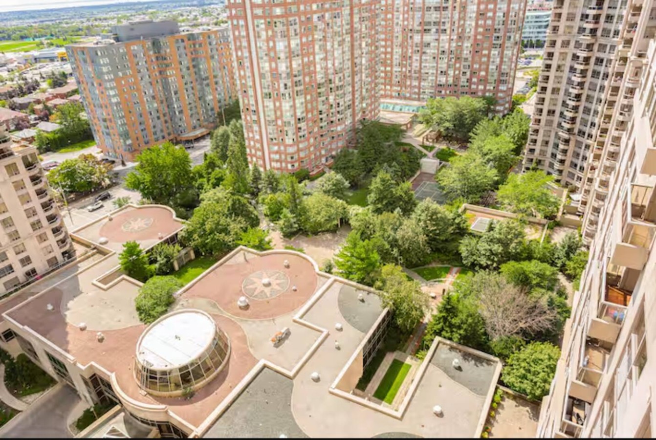 Stylish 2+1 Condo | Views Near SQ1 Mall photo 11