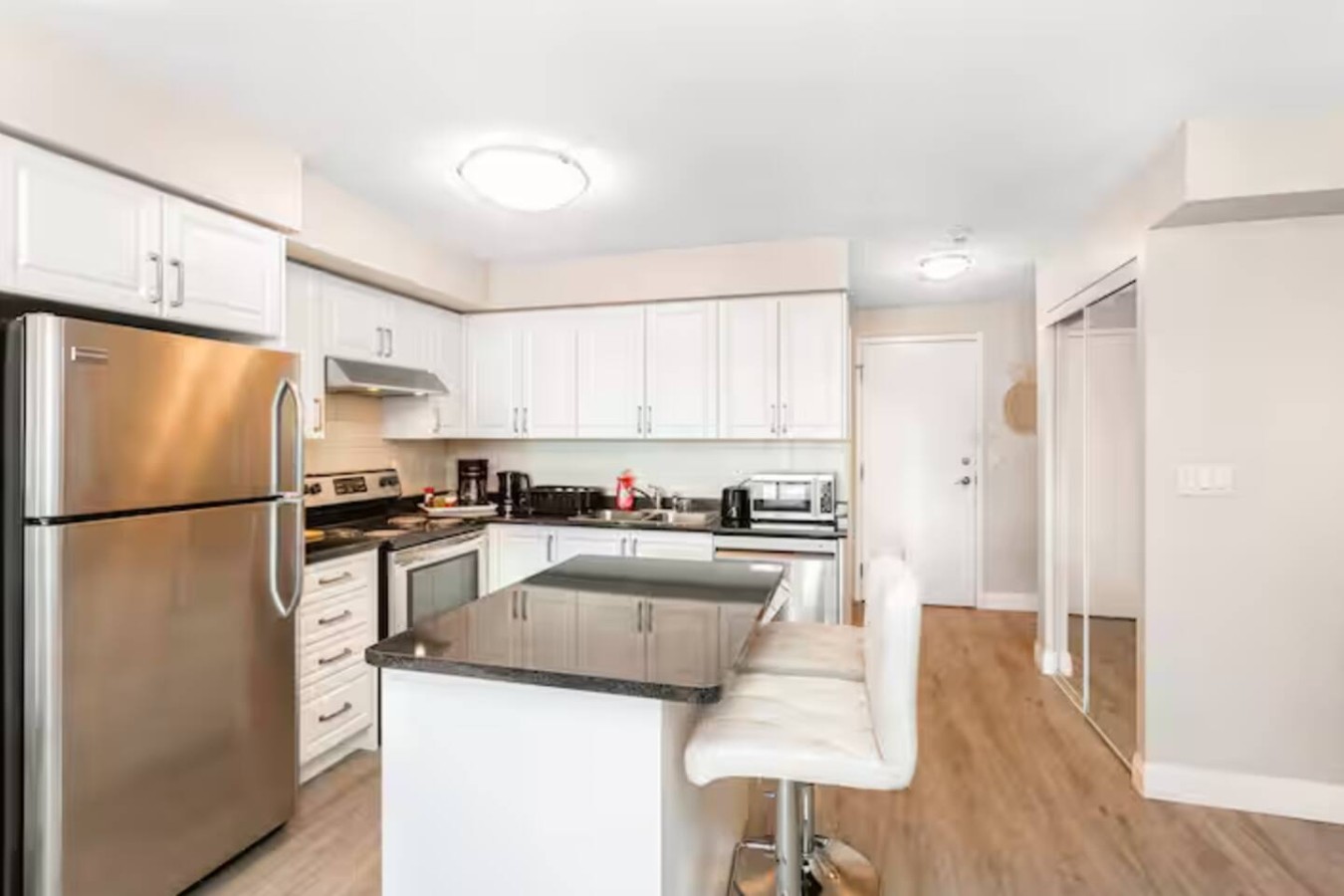Stylish 2+1 Condo | Views Near SQ1 Mall photo 25