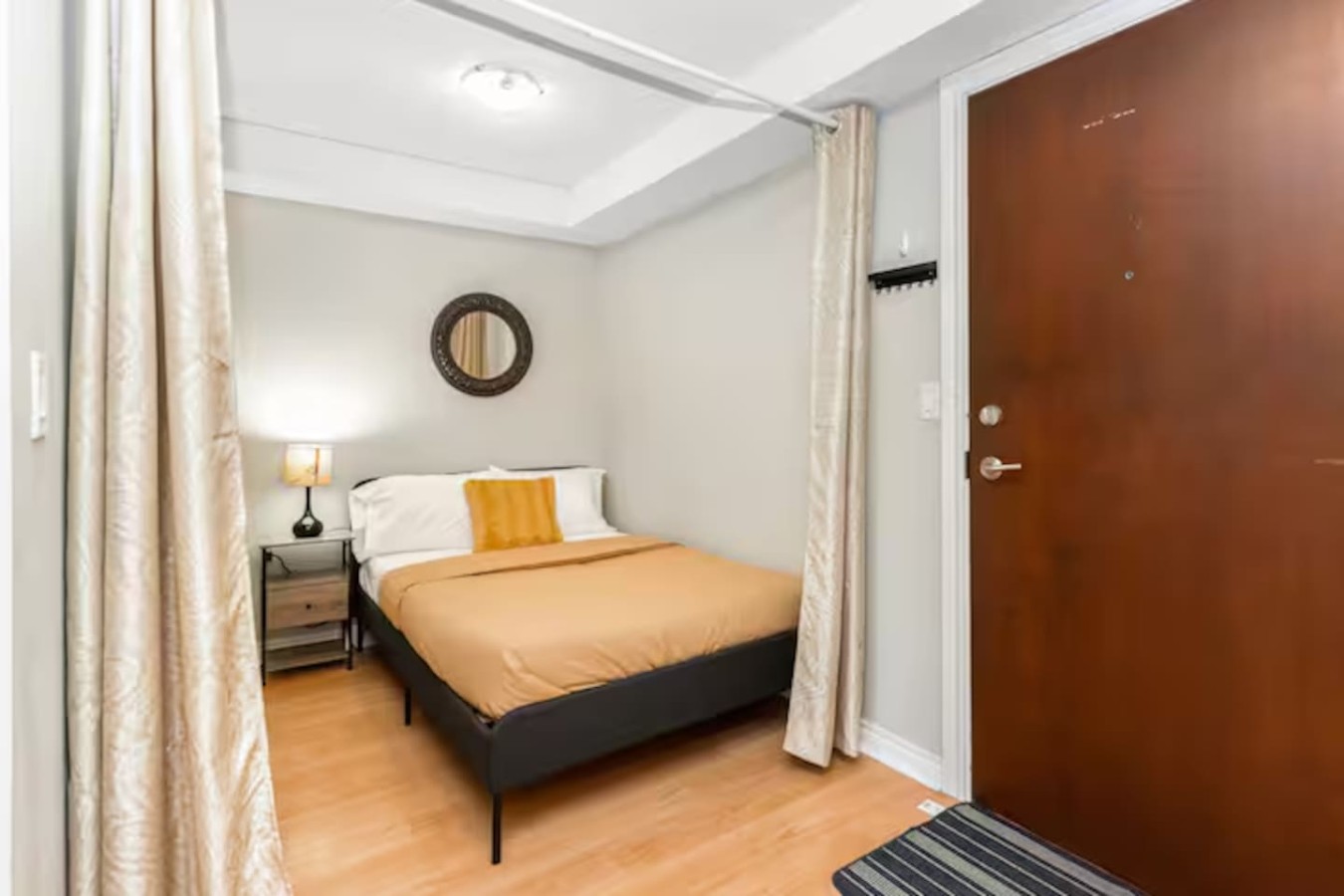 High-Rise Skyline Suite | Sleeps 5 | SQ1 photo 22
