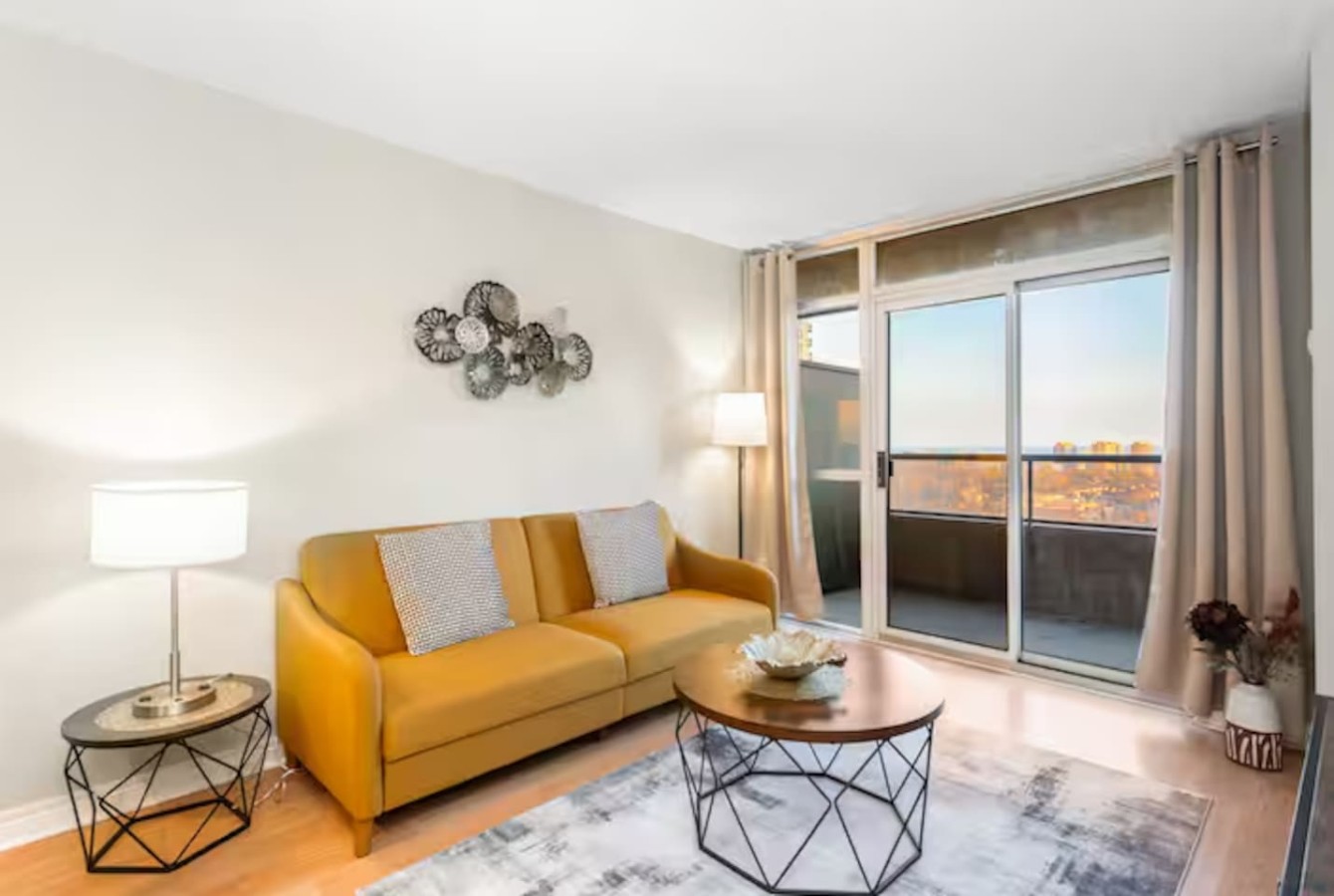High-Rise Skyline Suite | Sleeps 5 | SQ1 photo 5
