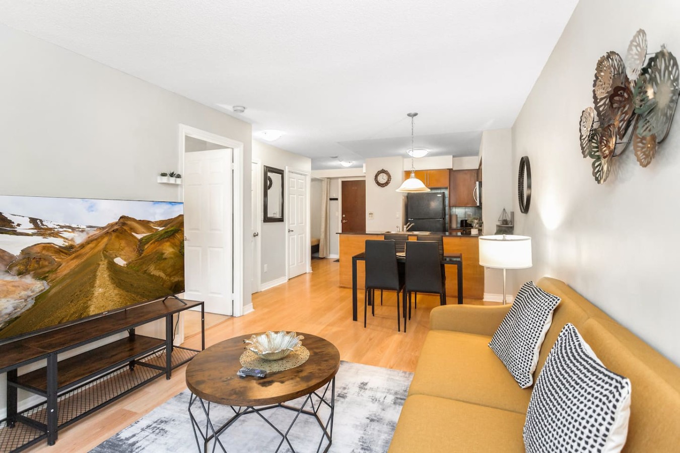 High-Rise Skyline Suite | Sleeps 5 | Steps to SQ1 photo 23