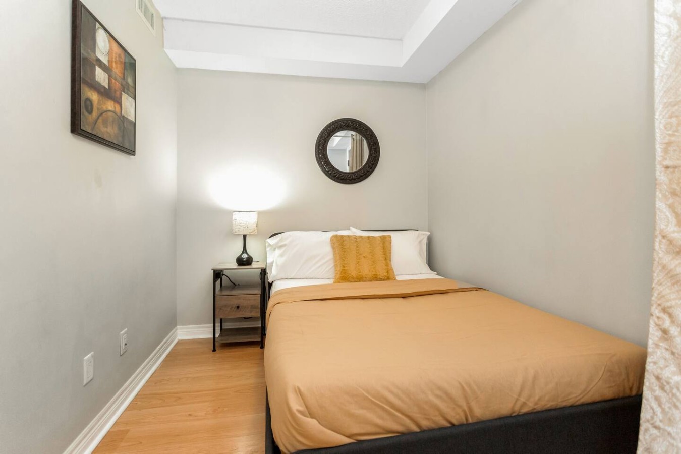 High-Rise Skyline Suite | Sleeps 5 | Steps to SQ1 photo 10