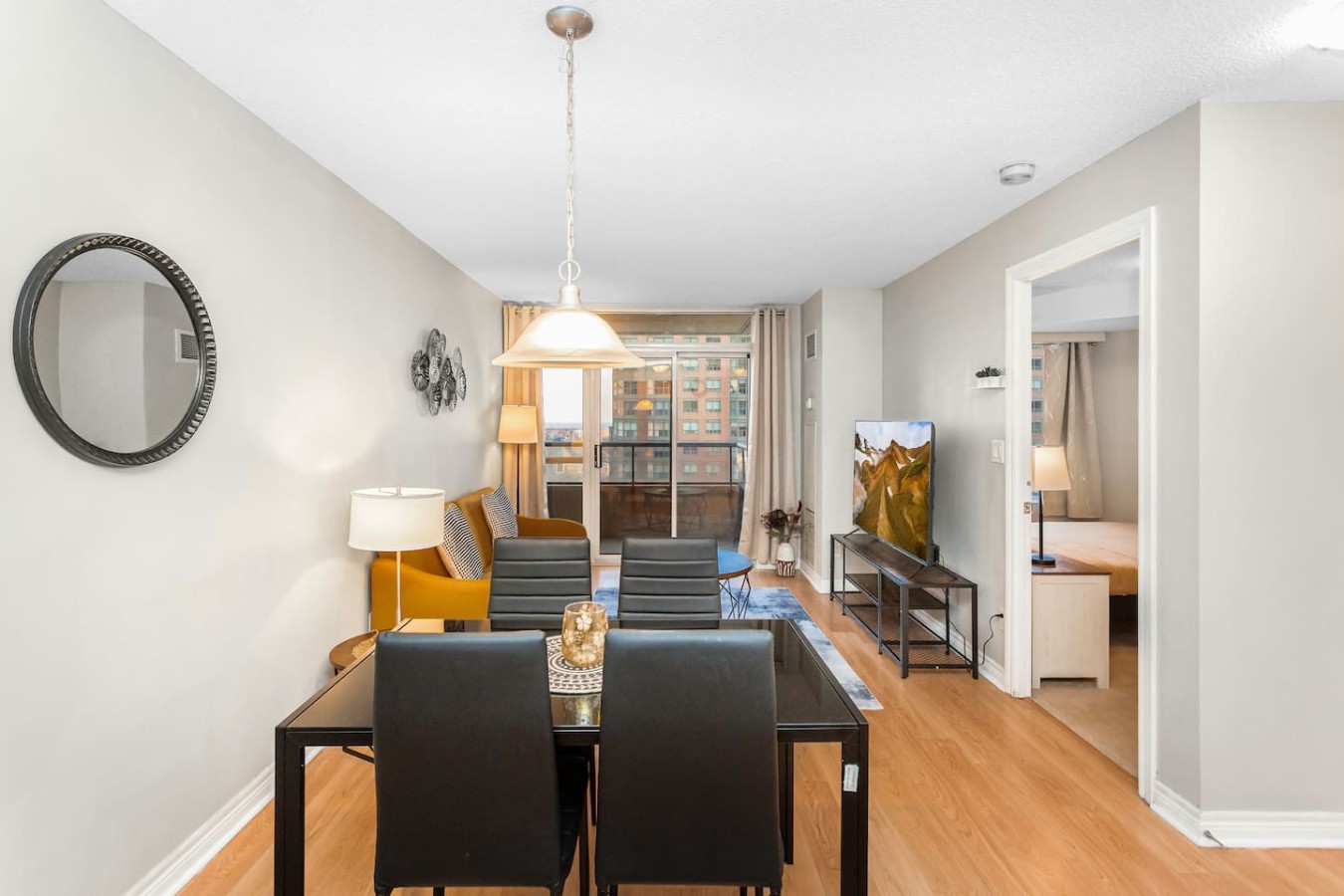 High-Rise Skyline Suite | Sleeps 5 | Steps to SQ1 photo 7