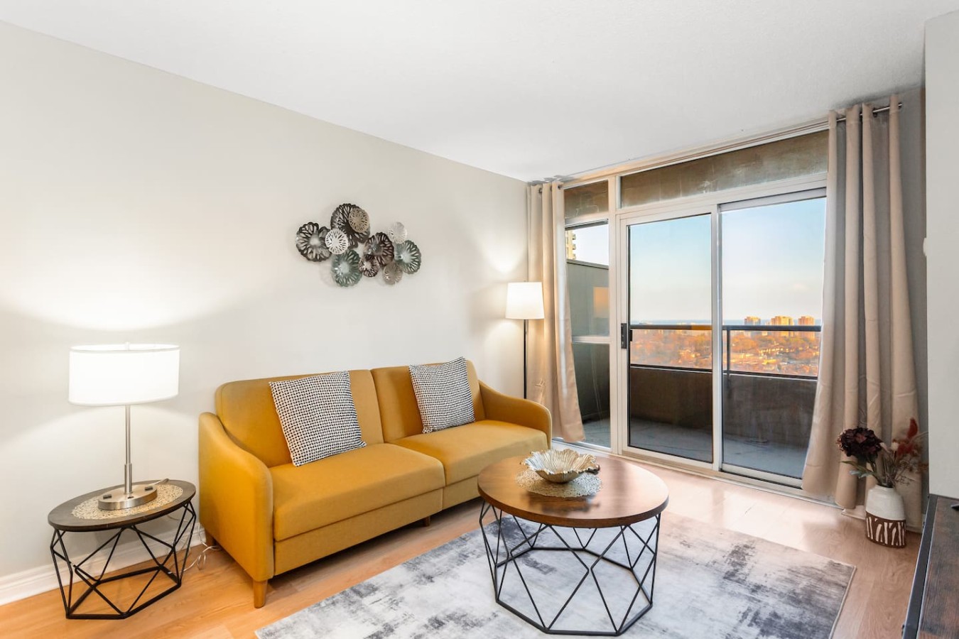 High-Rise Skyline Suite | Sleeps 5 | Steps to SQ1 photo 22