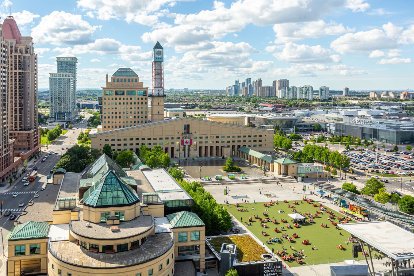City Retreat | 2BR 2BATH | Sleeps 8 | Free Parking — furnished suite photo 22 in Mississauga