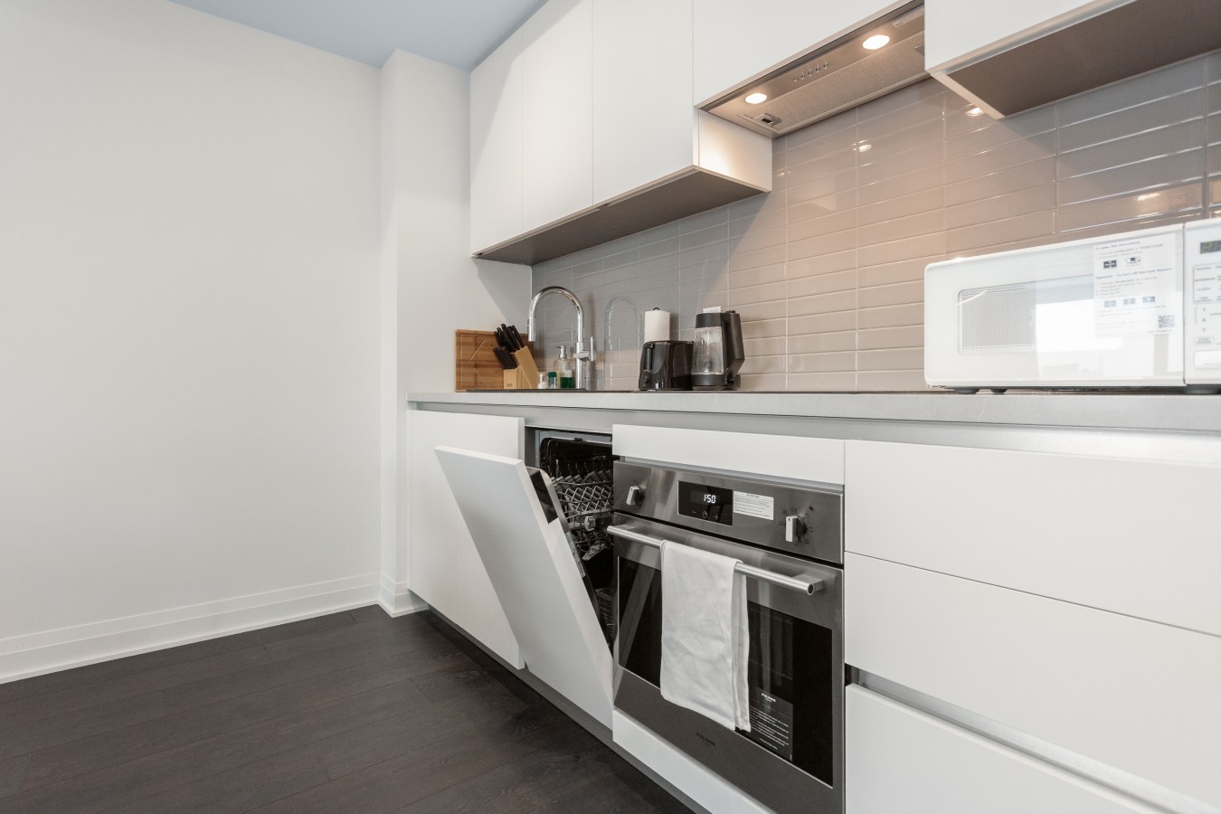 Luxury Skyline Condo | Pool • Gym • Steps to SQ1 — furnished suite photo 33 in Mississauga