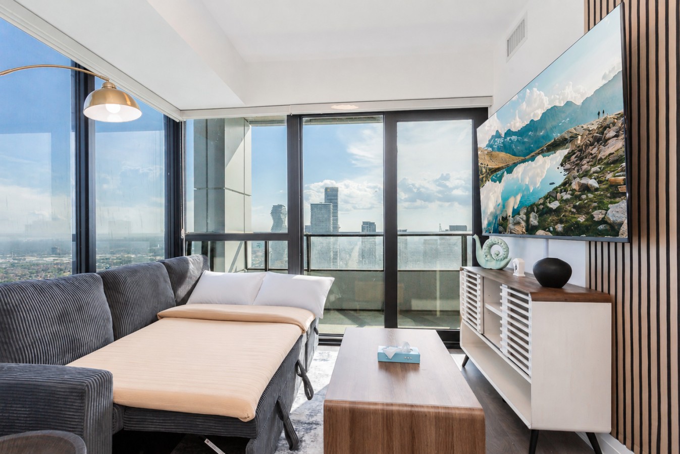 Sunset Retreat | 2BR/2BA | CN Tower View + Parking — furnished suite photo 55 in Mississauga