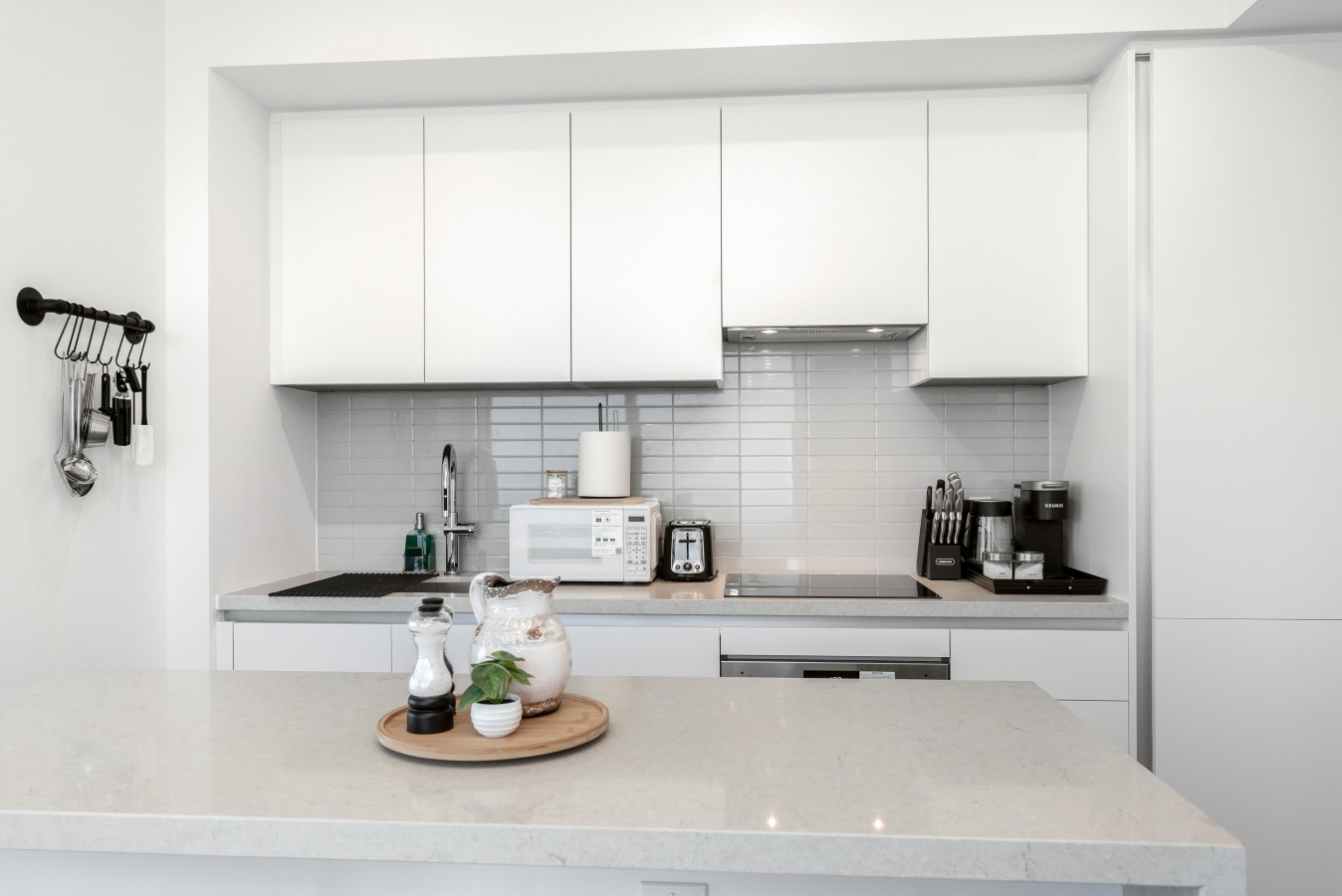 Sunset Retreat | 2BR/2BA | CN Tower View + Parking — furnished suite photo 46 in Mississauga