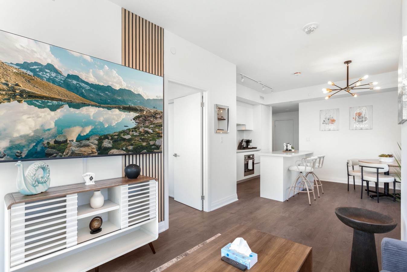 Sunset Retreat | 2BR/2BA | CN Tower View + Parking — furnished suite photo 6 in Mississauga