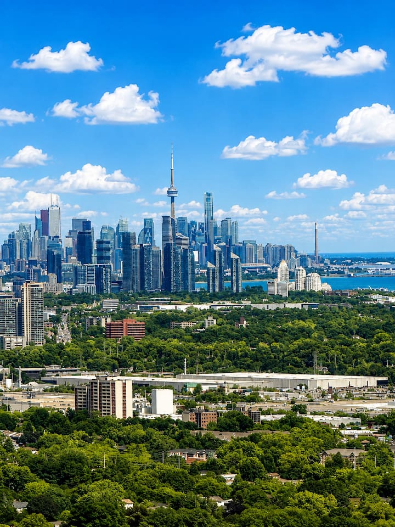 Sunset Retreat | 2BR/2BA | CN Tower View + Parking — furnished suite photo 3 in Mississauga