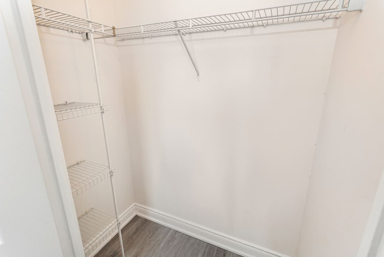 Stylish 2BR Retreat Steps to SQ1 | Prime Location — furnished suite photo 15 in Mississauga