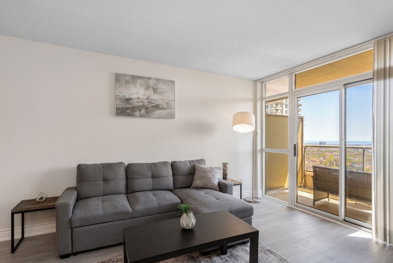 Stylish 2BR Retreat Steps to SQ1 | Prime Location — furnished suite photo 27 in Mississauga
