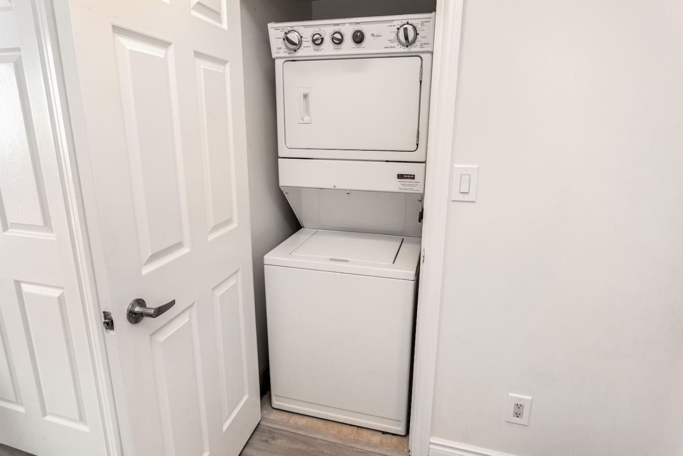 Stylish 2BR Retreat Steps to SQ1 | Prime Location — furnished suite photo 53 in Mississauga