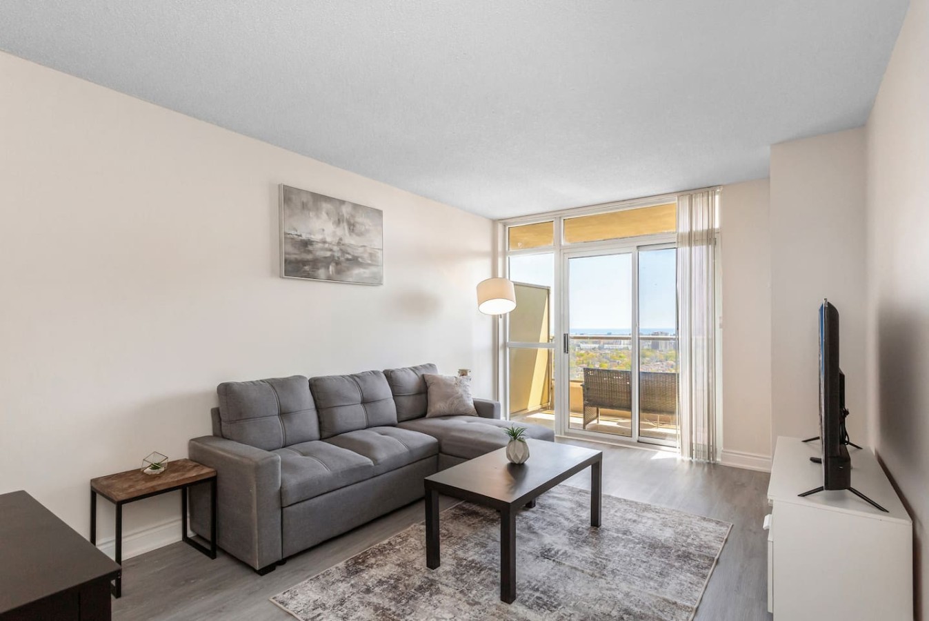 Stylish 2BR Retreat Steps to SQ1 | Prime Location — furnished suite photo 38 in Mississauga