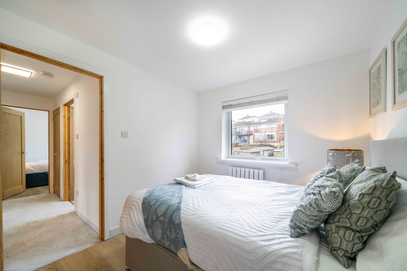 Cutters House*Sleeps 9*Groups*Contractors*Parking in 1 Cutter Close - Property image 15 - VivreStays