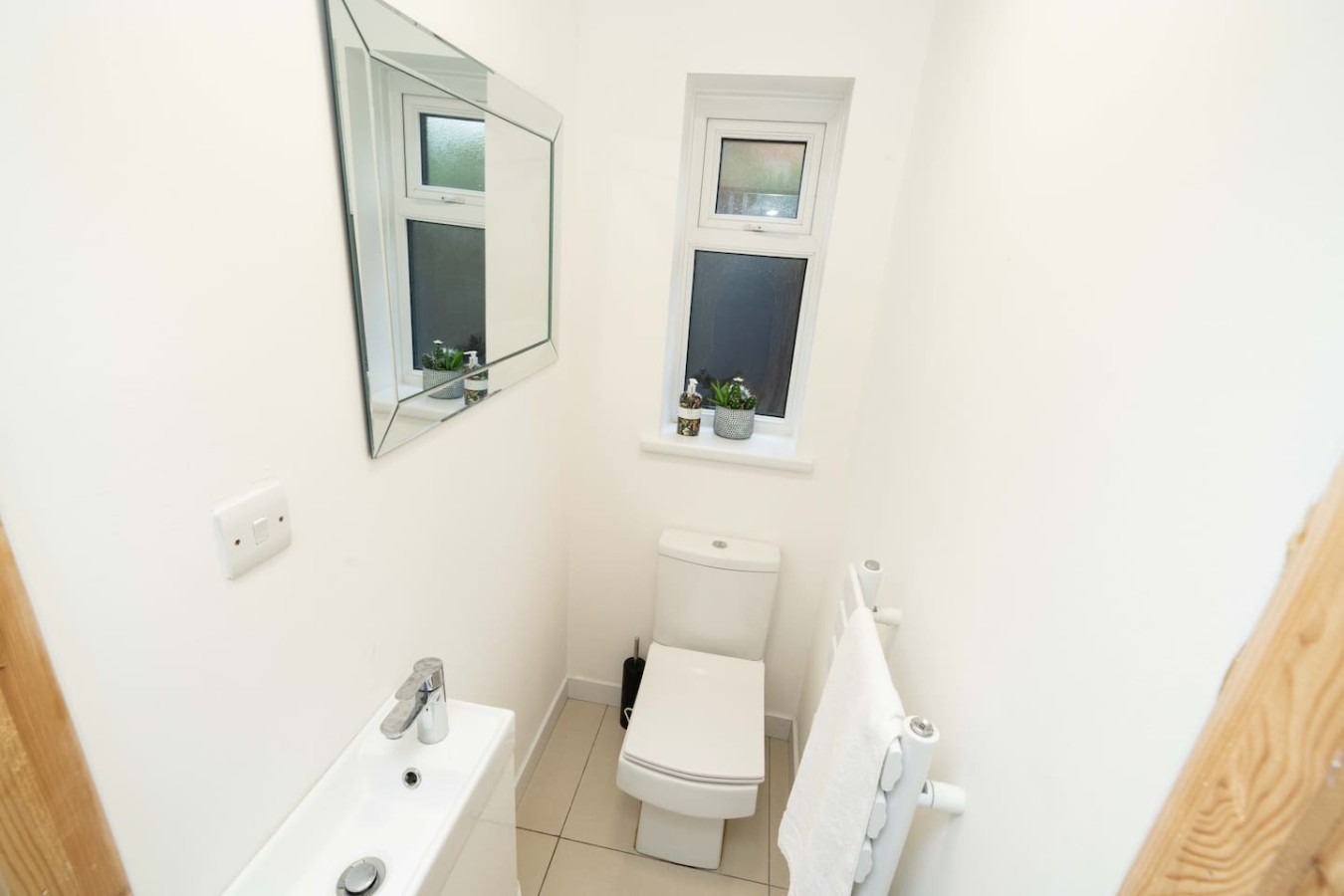 Cutters House*Sleeps 9*Groups*Contractors*Parking in 1 Cutter Close - Property image 36 - VivreStays