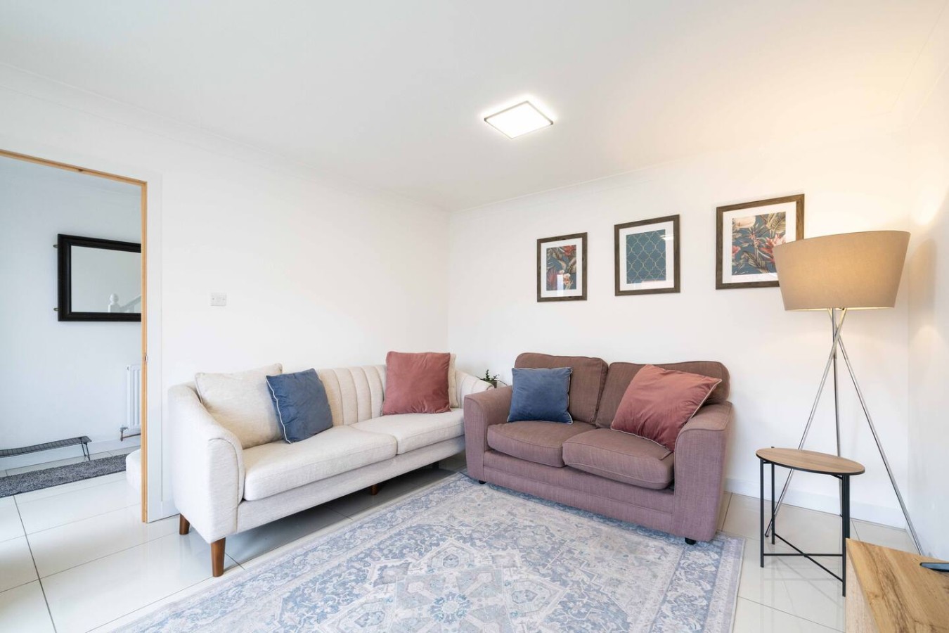 Cutters House*Sleeps 9*Groups*Contractors*Parking in 1 Cutter Close - Property image 20 - VivreStays