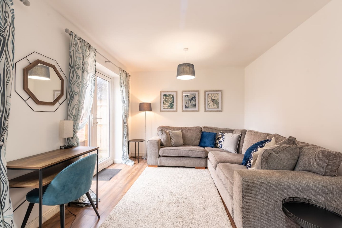 Mon Bank II* Contractors* Parking*Sleeps 5 in 73 Monmouth Castle Drive - Property image 18 - VivreStays