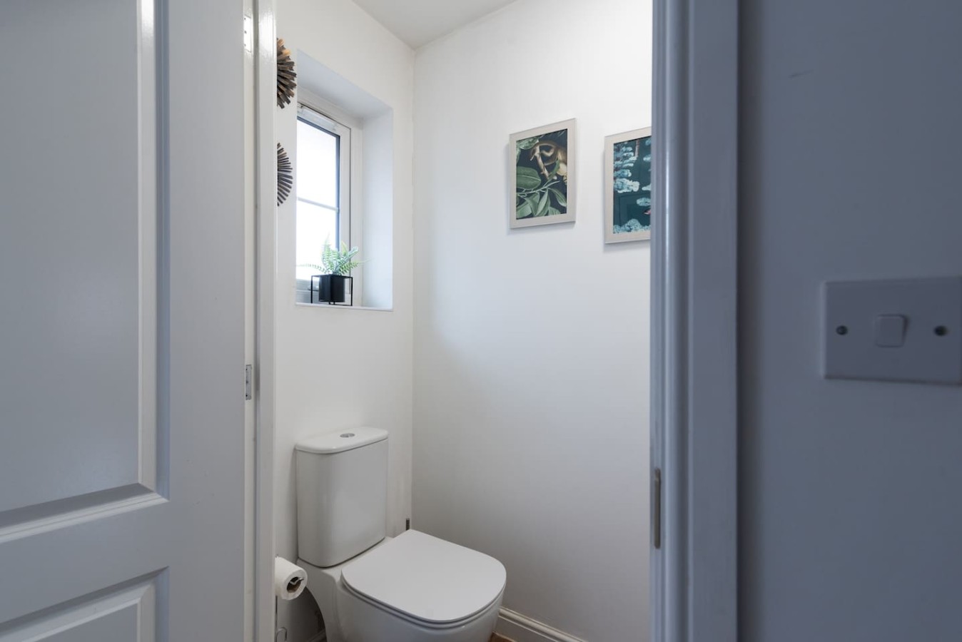 Mon Bank II* Contractors* Parking*Sleeps 5 in 73 Monmouth Castle Drive - Property image 32 - VivreStays