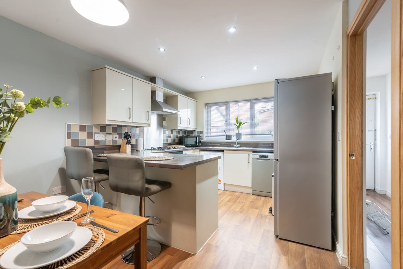 Mon Bank II* Contractors* Parking*Sleeps 5 in 73 Monmouth Castle Drive - Property image 22 - VivreStays